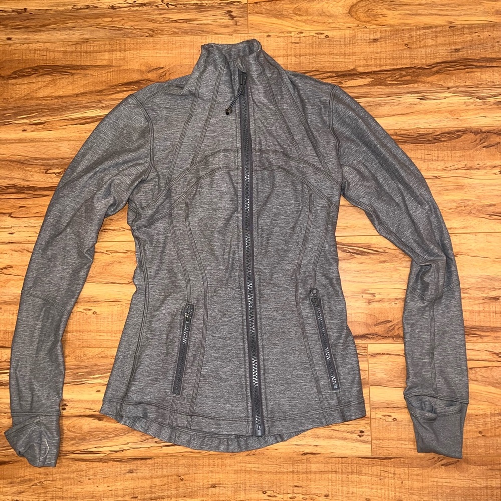 Lululemon gray workout jacket